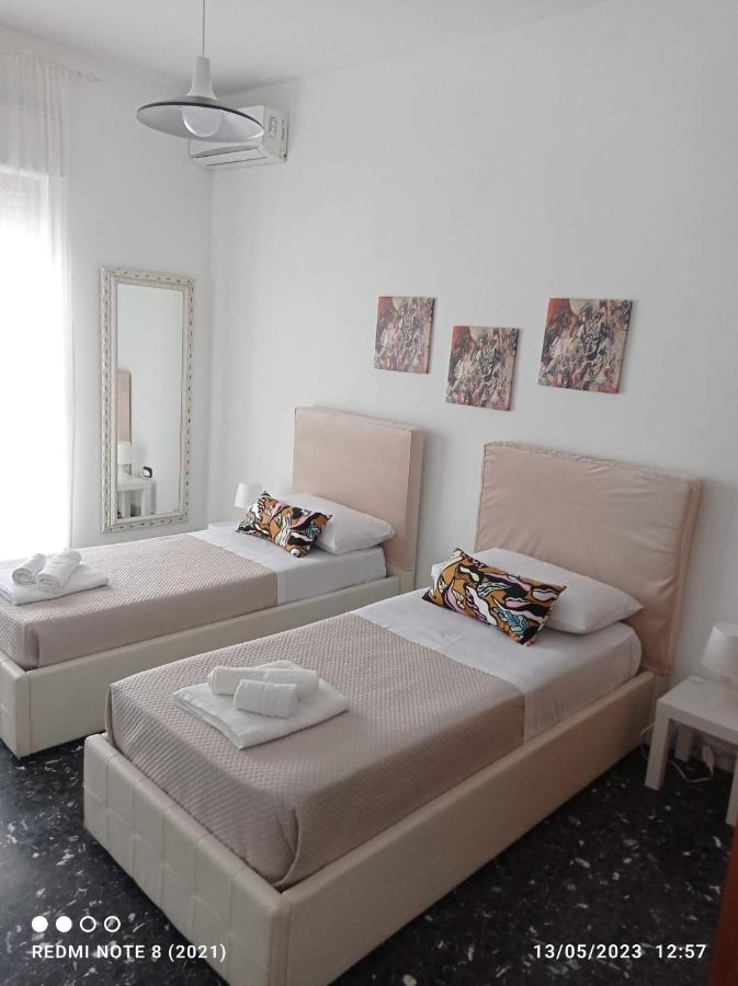 Apartamento Domus Dali' Nápoles Exterior foto